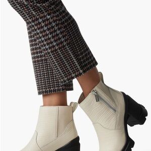 Sorel Caribou x Chelsea